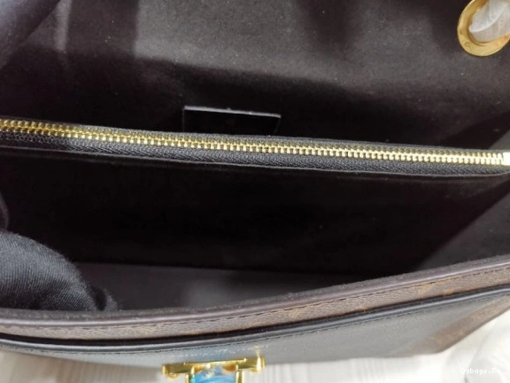 Vuitton VICTOIRE Louis 0417